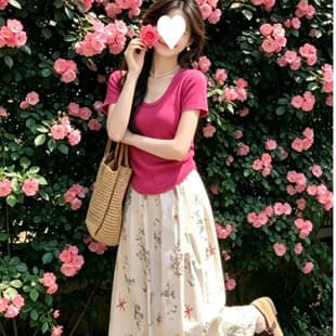 Dopamine Outfit Fuchsia Short Sleeve T-shirt Floral Half Skirt Two-piece Set Office Wear Summer Age-reducing Complete Set