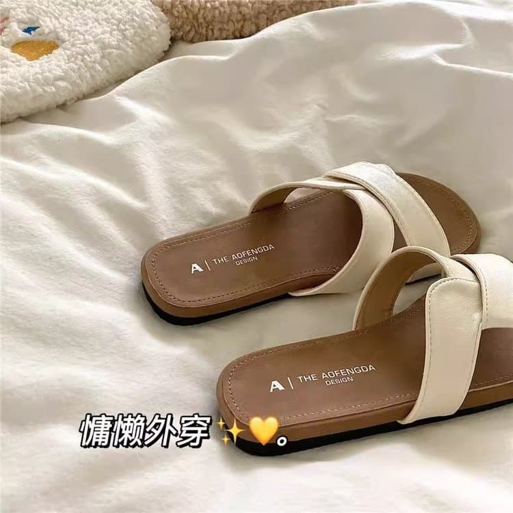 [Amano] Premium Textured Twisted Cross Strap Women's Soft Outdoor Summer Ins Beach Sandals