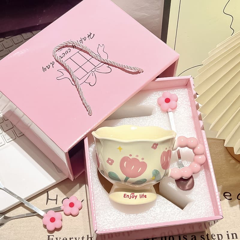 Beautiful birthday gift for girls, souvenir water cup, tulip ceramic cup, gift box, flower mug