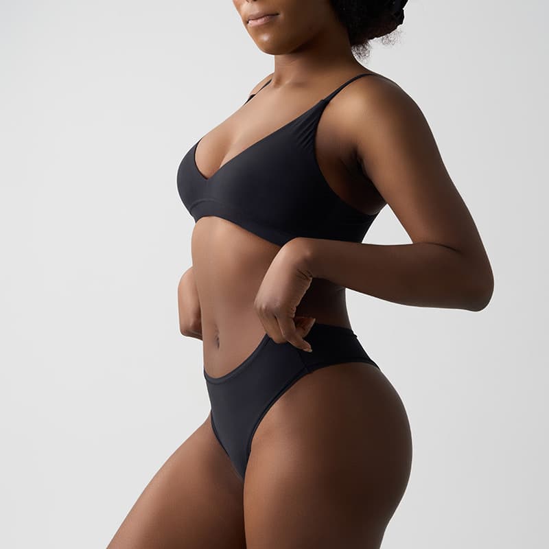 SKIMS Kardashian Style Triangle Bralette Wire-Free Ultra-Thin Double-Layer Barely-There Deep V Bra Set