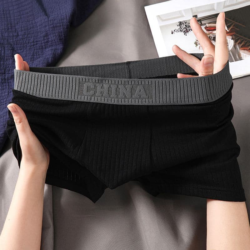 Men's shorts, boxer briefs, black, summer comfortable and trendy, lightweight and breathable, perfect for men's sports.
