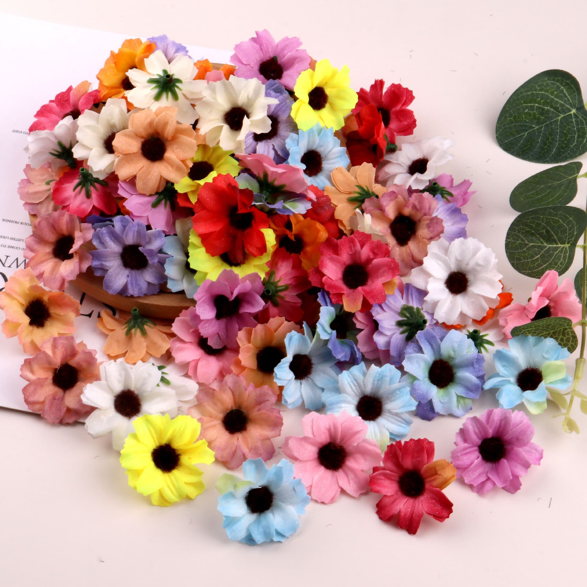 Cross-border Daisy Flower Heads Mini Artificial Flowers Wreath Cutting Accessories Home Wedding Decoration