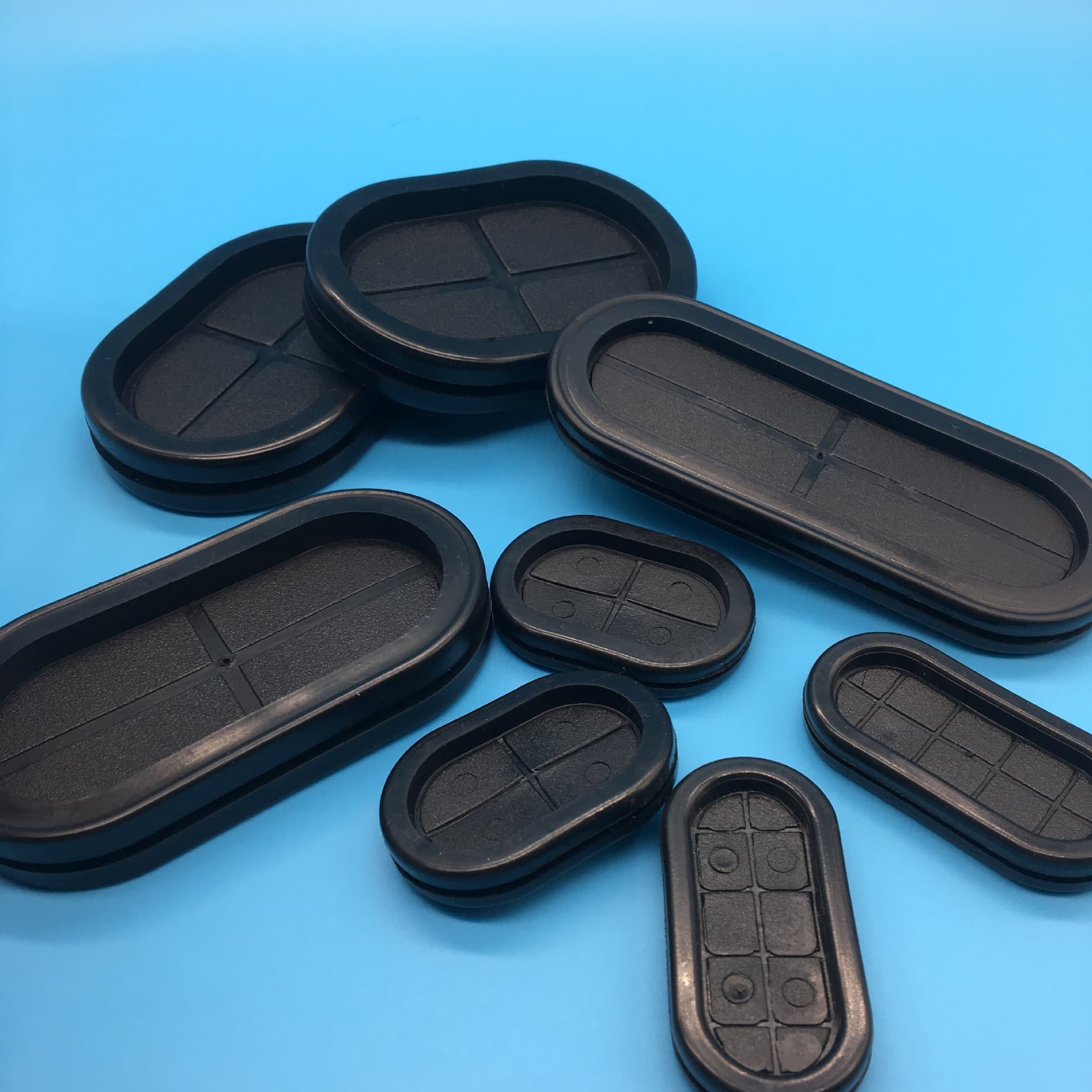 Oval Long Round Rubber Grommet, Eco-Friendly Rubber, Double-Sided Blind Hole, Dustproof, Flame Retardant, Cable Entry Seal Ring