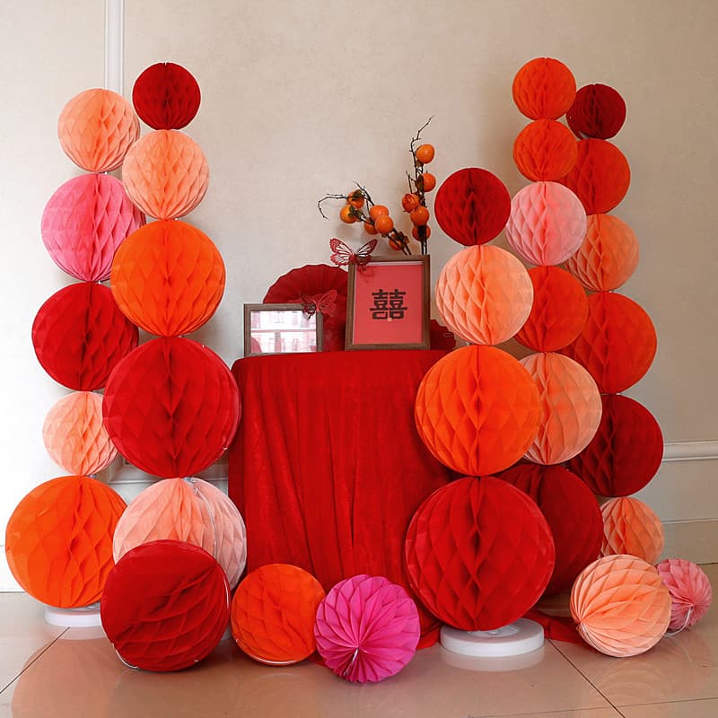Festive Wedding Room Honeycomb Ball Paper Streamer Wedding Column Background Decor Marriage Decoration Honeycomb Ball Backdrop