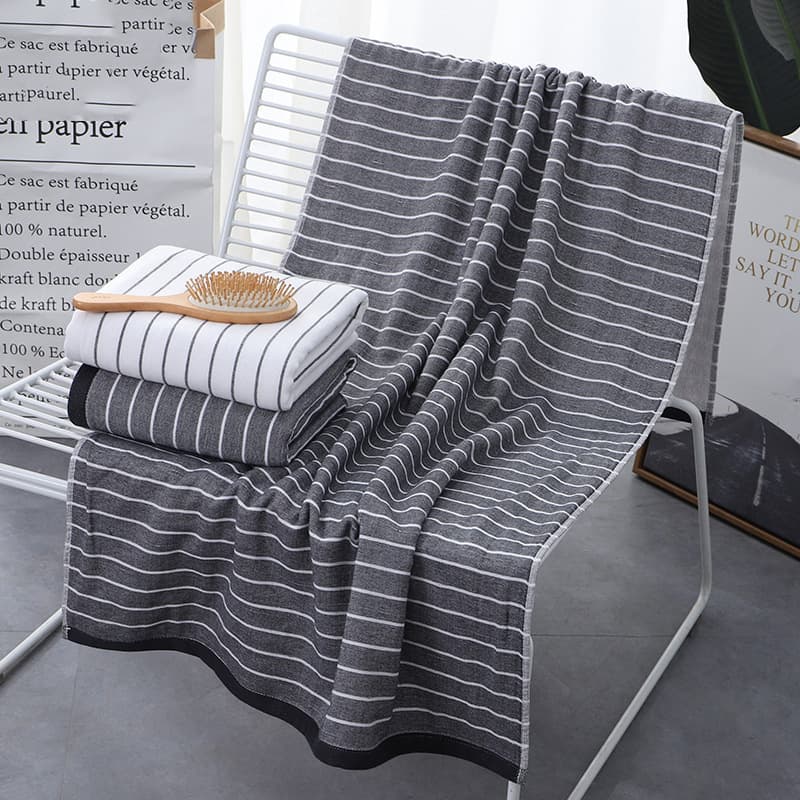 New Couple Bath Towel 70*140 Cotton Gauze Striped Adult Bath Towel New Year Gift Manufacturer Wholesale