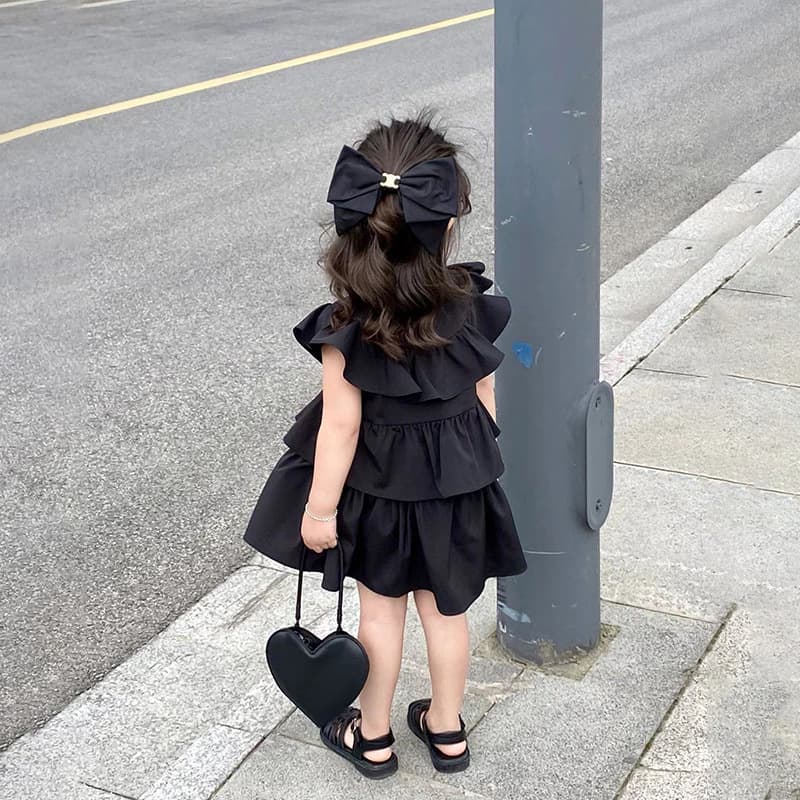 2024 Black Girls Dress Summer Children's Vest Dress New Fashionable Baby Girl Ruffle Cake Dress Trendy