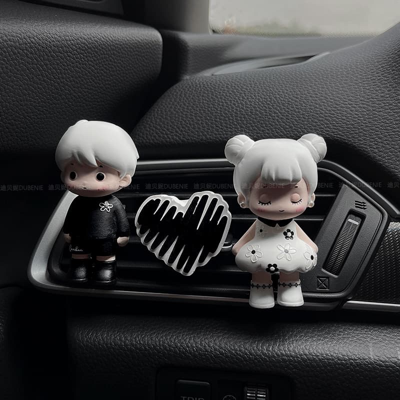 Creative Couple Doll Car Aroma Diffuser Car Vent Clip Ornament Scented Stone Decoration for Women