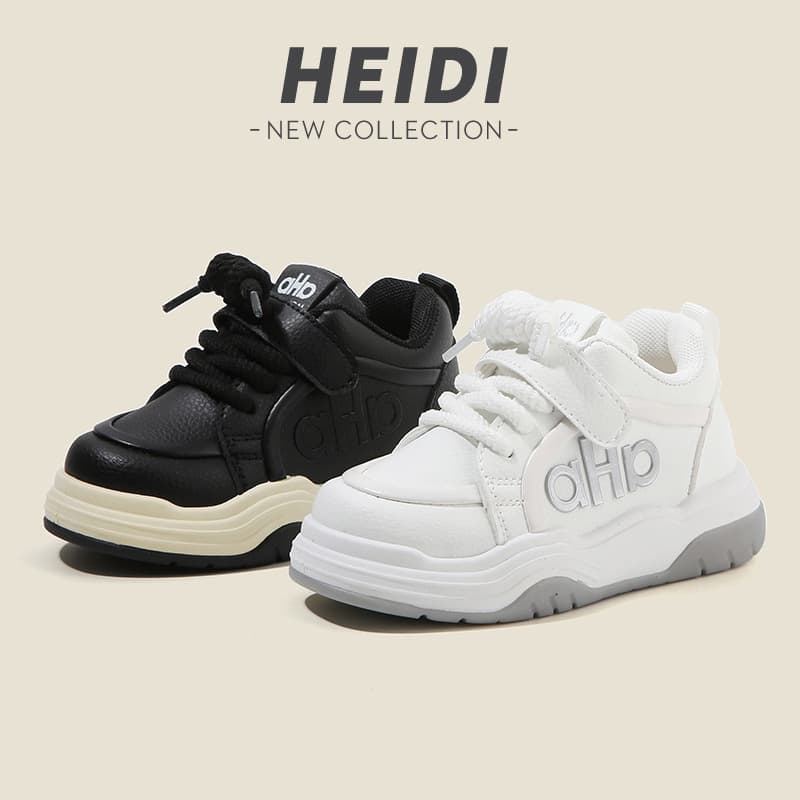 Children's White Shoes 2026 Spring/Autumn New Style Boys' Lightweight Sports Shoes Girls' Casual Shoes Soft Sole Baby Board Shoes