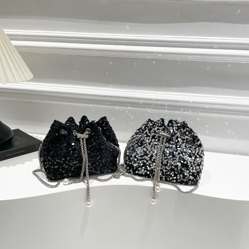 New Stylish Trendy Crossbody Evening Banquet Fashion Personality Sequins Drawstring 2025 Chain Bucket Shoulder Bag Women