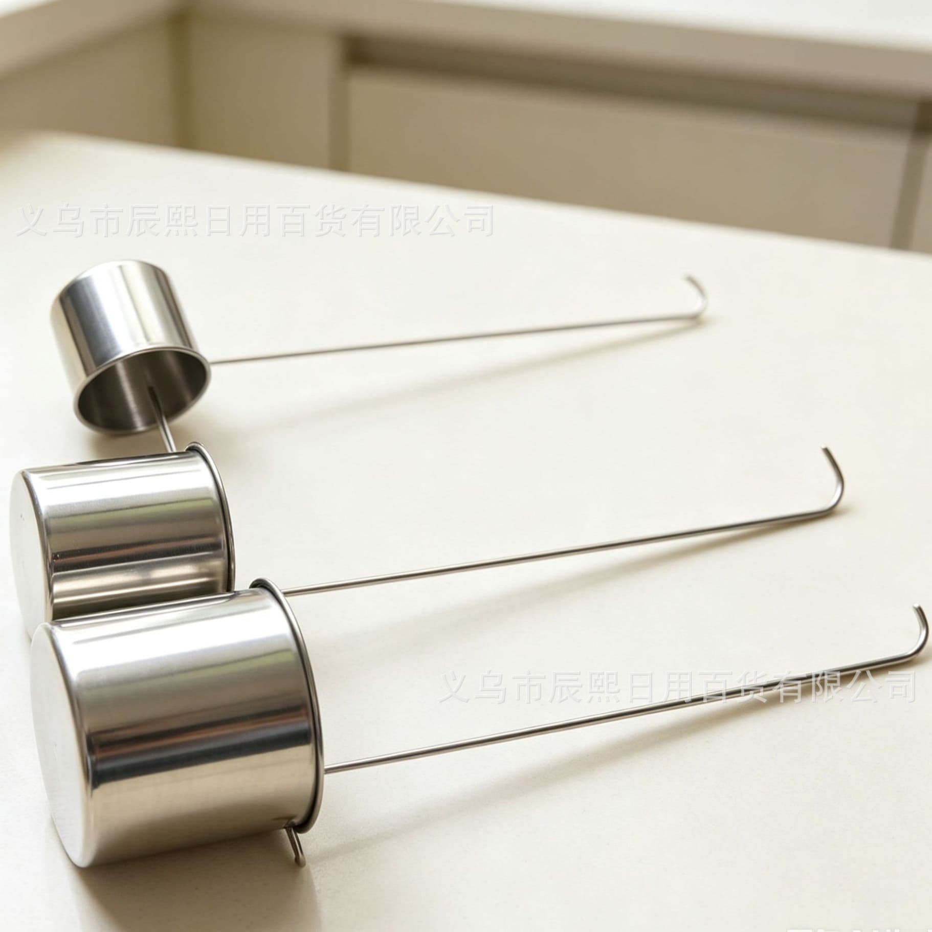 Non-magnetic stainless steel wine ladle, long-handled household wine dispenser, multi-specification kitchen thickened hook wine ladle wholesale