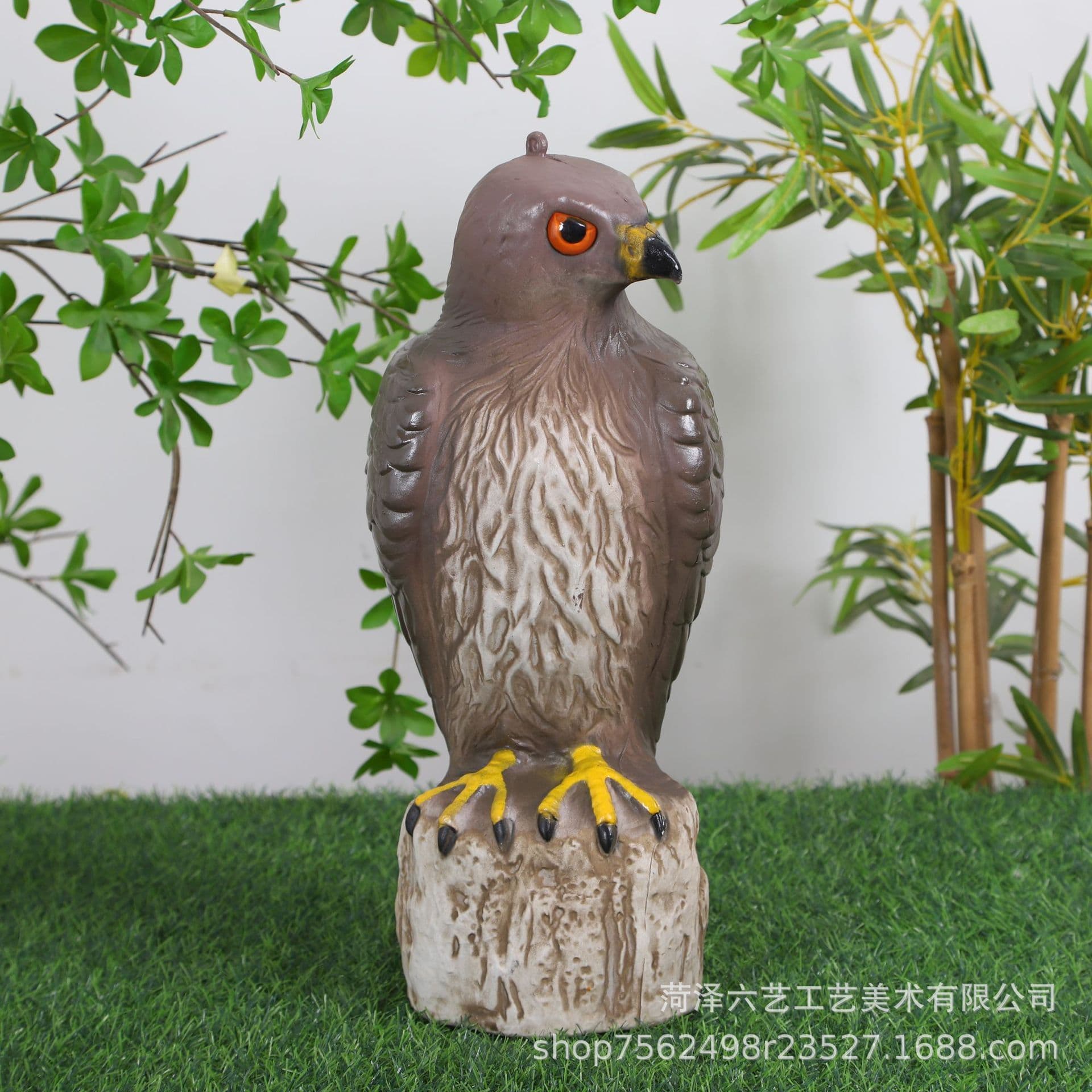 Cross-Border Wholesale Plastic Realistic Red-Tailed Hawk Garden Fake Bird Pastoral Ornament Decoration Hunting Decoy Bird Scare Rat Repellent