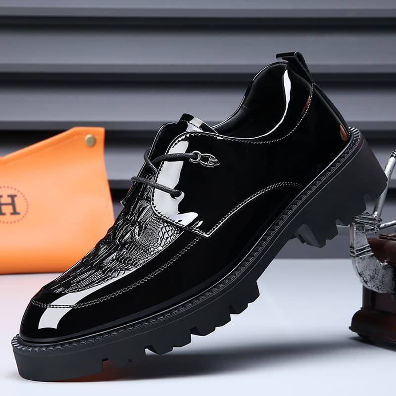 New cross-border plus size men's shoes (sizes 47 and 48) for spring, business style, breathable, height-increasing, casual leather shoes, suitable for grooms and weddings.
