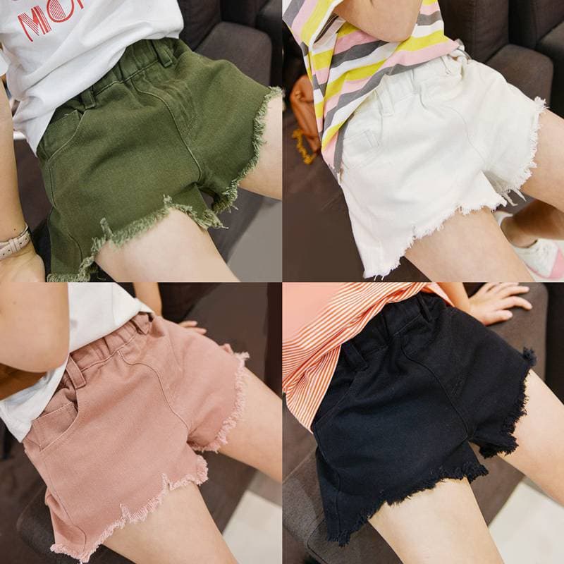 Girls' denim shorts, summer ripped style, 2023 new style, Korean style, versatile, loose and casual pants for medium and large children.