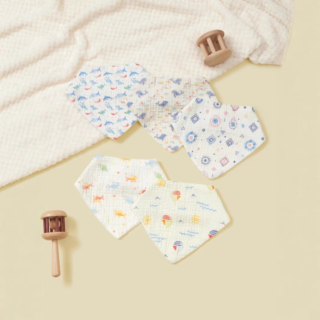 AliExpress Cross-Border Pure Cotton Crepe Printed Baby Drool Bib Baby Petal-Shaped Bib Newborn Essential
