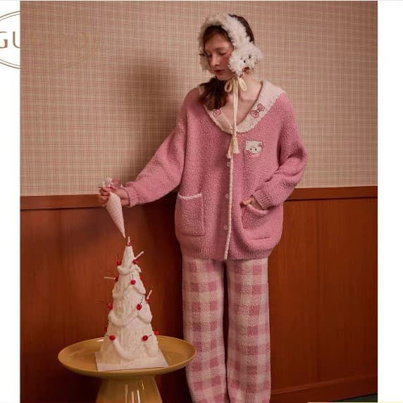 Guoke same style pajamas for women winter new half velvet warm and sweet cartoon cute ladies home clothes suit for women