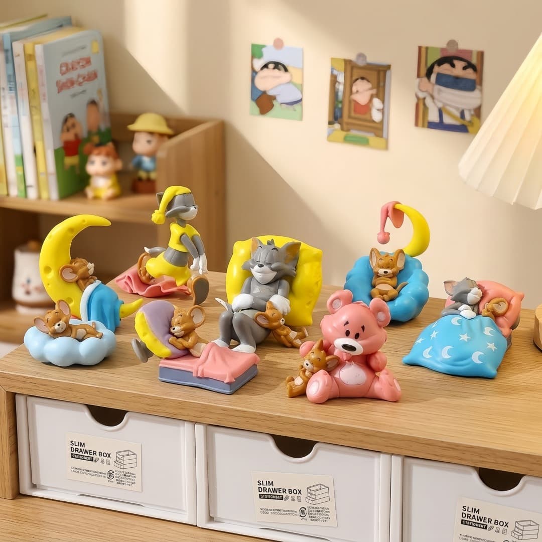 Tom and Jerry Blind Box Sweet Dreams Tom Jerry Peripheral Hand Dolls Cute Healing Desktop Ornaments Gifts