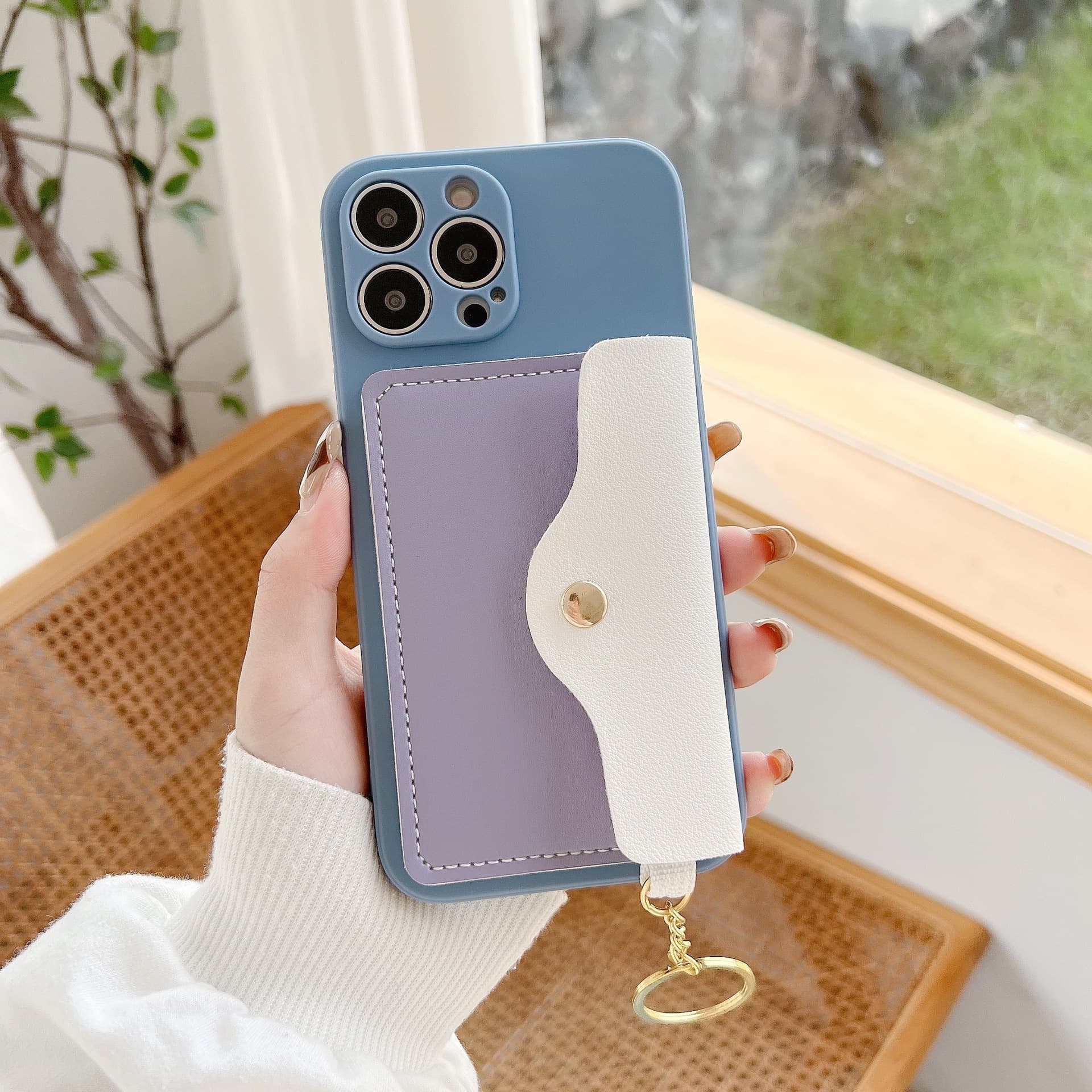 1 Precision hole card holder suitable for Apple 14promax/15 mobile phone case 11/XR card protective cover 16plus soft shell