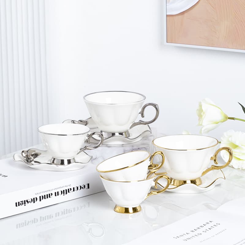 Creative Nordic Ceramic Coffee Cup and Saucer, Exquisite Butterfly Coffee Cup Set, European-Style High-End Afternoon Coffee Cup