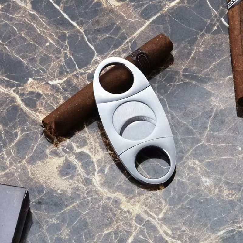 Cigar cutters, portable stainless steel cigar shredders, manual cigar cutters, in stock.