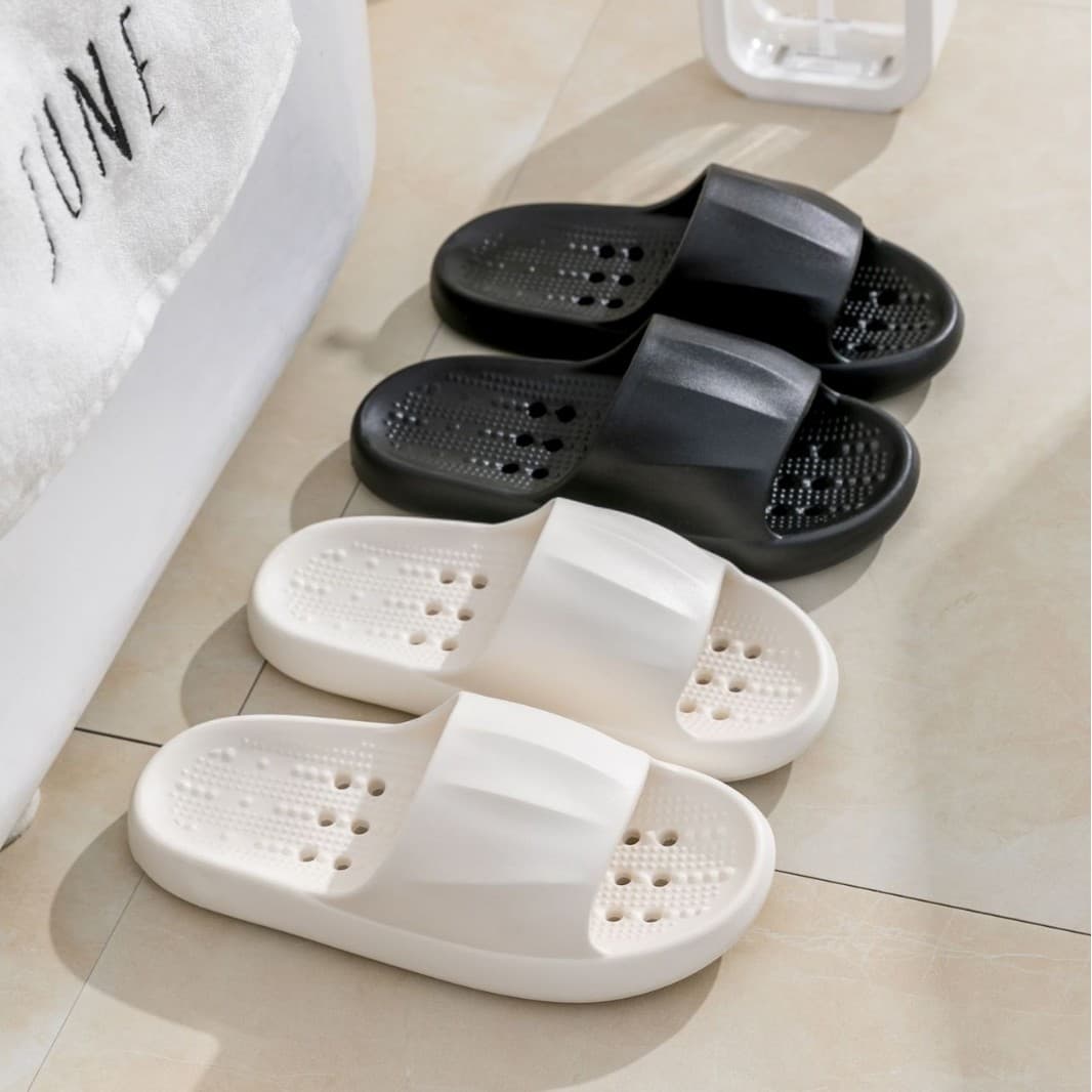 Bathroom Slippers for Men and Women, Four Seasons Foot Massage, 2025 New Indoor Home Anti-Slip Shower Leakage Sandals