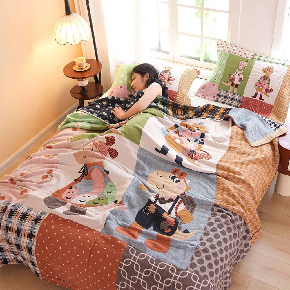 Four-layer pure cotton gauze human cover blanket all-cotton soft washed towel blanket Class A cute universal air-conditioning blanket pure cotton blanket