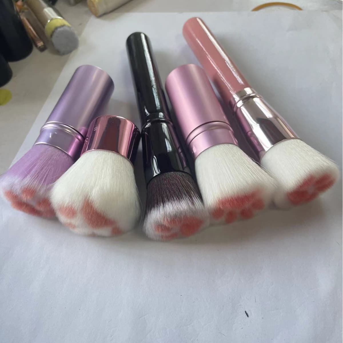 Girl's Cute Cat Claw Cat Paw Cat Meat Ball Makeup Brush Fiber Hair Flat Head Multi-Function Foundation Brush
