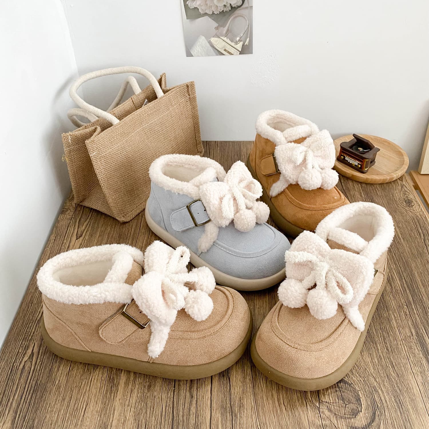 B3005 Latex Insole/Fleece-Lined Thick Sole Board Shoes Women Niche 2025 New Snow Boots Versatile Short Cotton Shoes