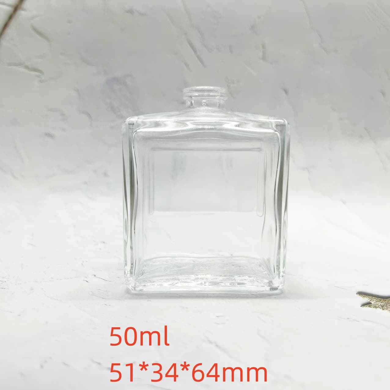 Supply 50ml Perfume Bottle Stock Bow Flat Square Houndstooth Glass Bottle Spray Bottle Empty Bottle