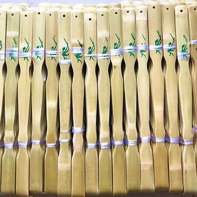 Lacquer-free orchid bamboo back scratcher, ready-to-use wooden itch reliever without polishing or splinters, available at dollar stores
