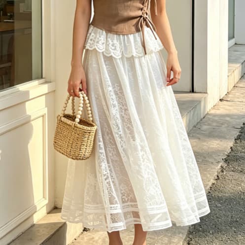 European and American women's A-line maxi skirt with lace mesh, fairy-like flowing design, high-waist slimming long skirt for vacation