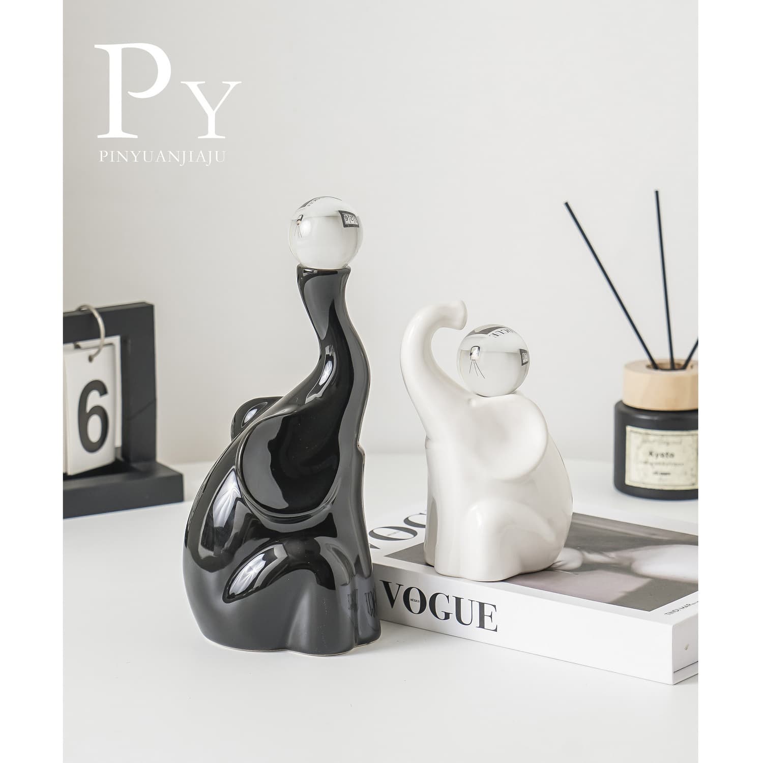 Crystal ball elephant ceramic ornaments living room TV cabinet wine cabinet soft decoration high-end niche light luxury ornaments