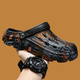 Crocs Style Men's Summer New Outdoor Beach Sandals, Dual-Purpose Non-Slip Wear-Resistant Soft Sole Closed-Toe Slippers