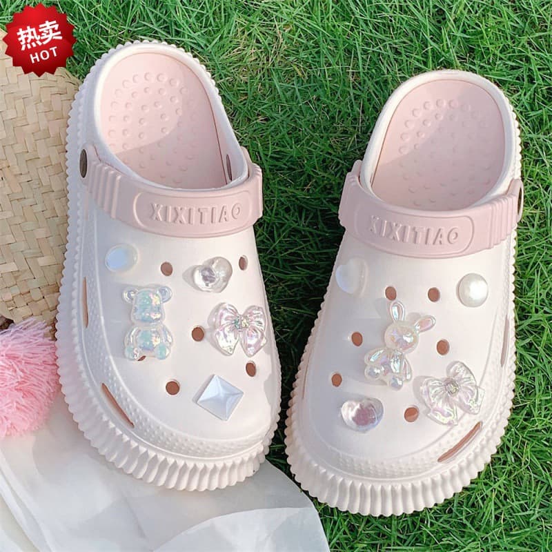Creative, trendy, sweet, heart-shaped fairy-style crystal rhinestone closed-toe perforated shoes, perfect for wearing outside, Instagram-worthy platform sandals.