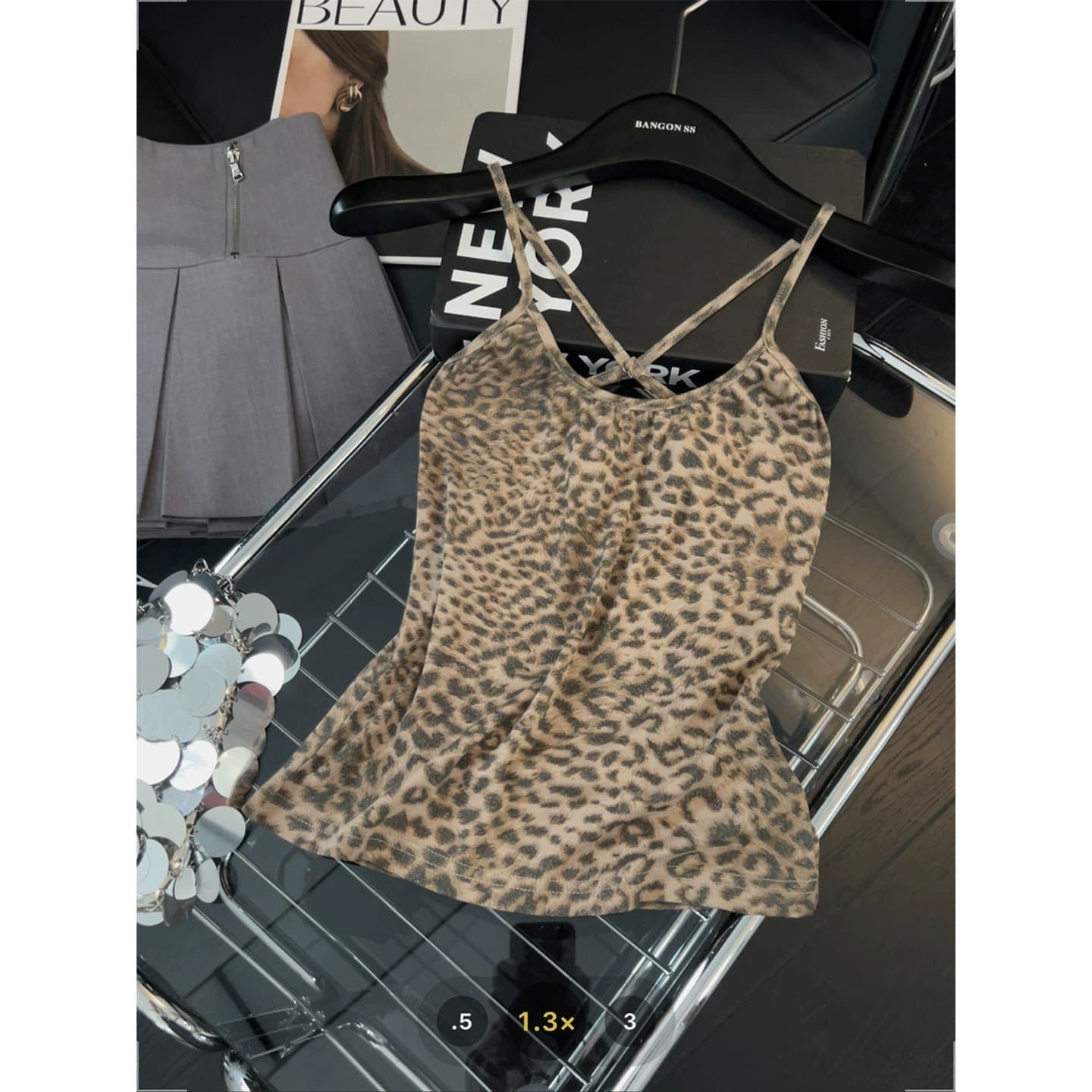 Leopard print pure lust style hot girl outer wear slim fit top autumn short sexy backless camisole for women 2025