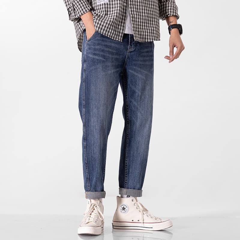 Spring and summer new jeans, loose large size, casual stretch, British fashion, small feet jeans, men's one-piece drop shipping