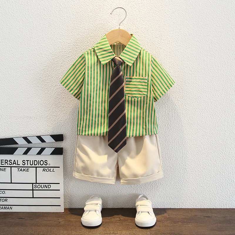 2025 New Boys' Summer Short Sleeve Shirt Two-Piece Set Children's School Style Uniform Summer Shirt Set