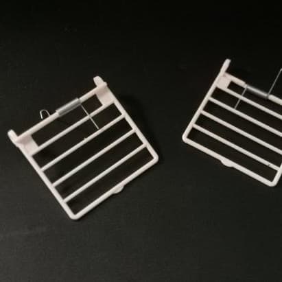 Bird cage repair door, plastic spring door, easy to remove, special accessories for bird cages
