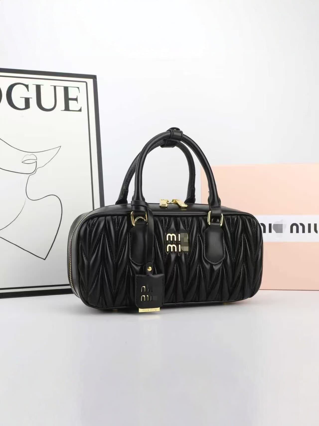2026 New Miu Miu-style Tote Bag Hobo Dumpling Bag Pleated Underarm Cloud Bag Luxury High-end Women's Bag