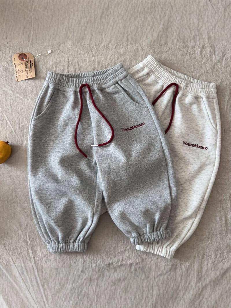 Kids' Pants 2026 Fall New Arrival Children's Wear Boys Girls Letter Embroidery Versatile Casual Long Pants Trendy