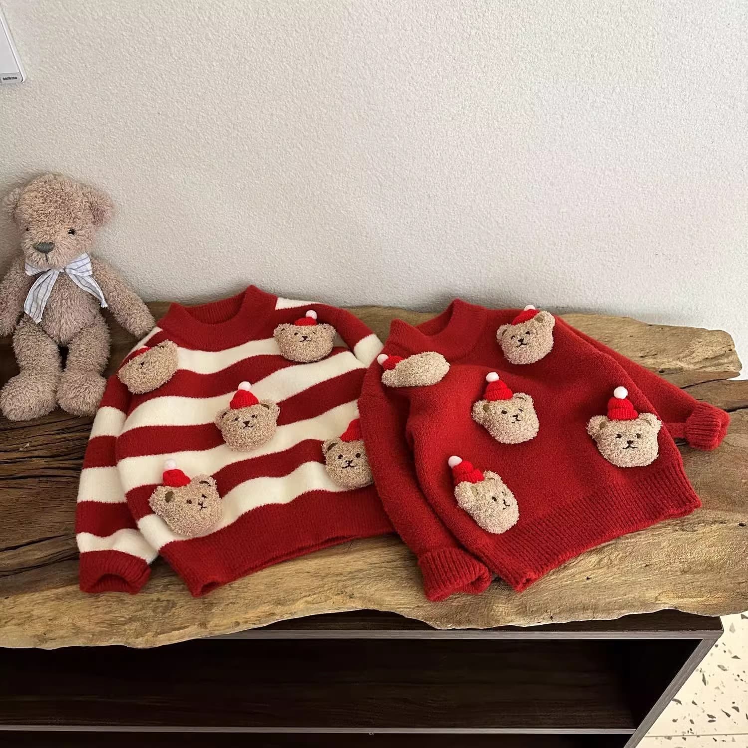 Christmas Edition Children's Sweater, Korean Thickened Cartoon Bear Mink Velvet Base Layer