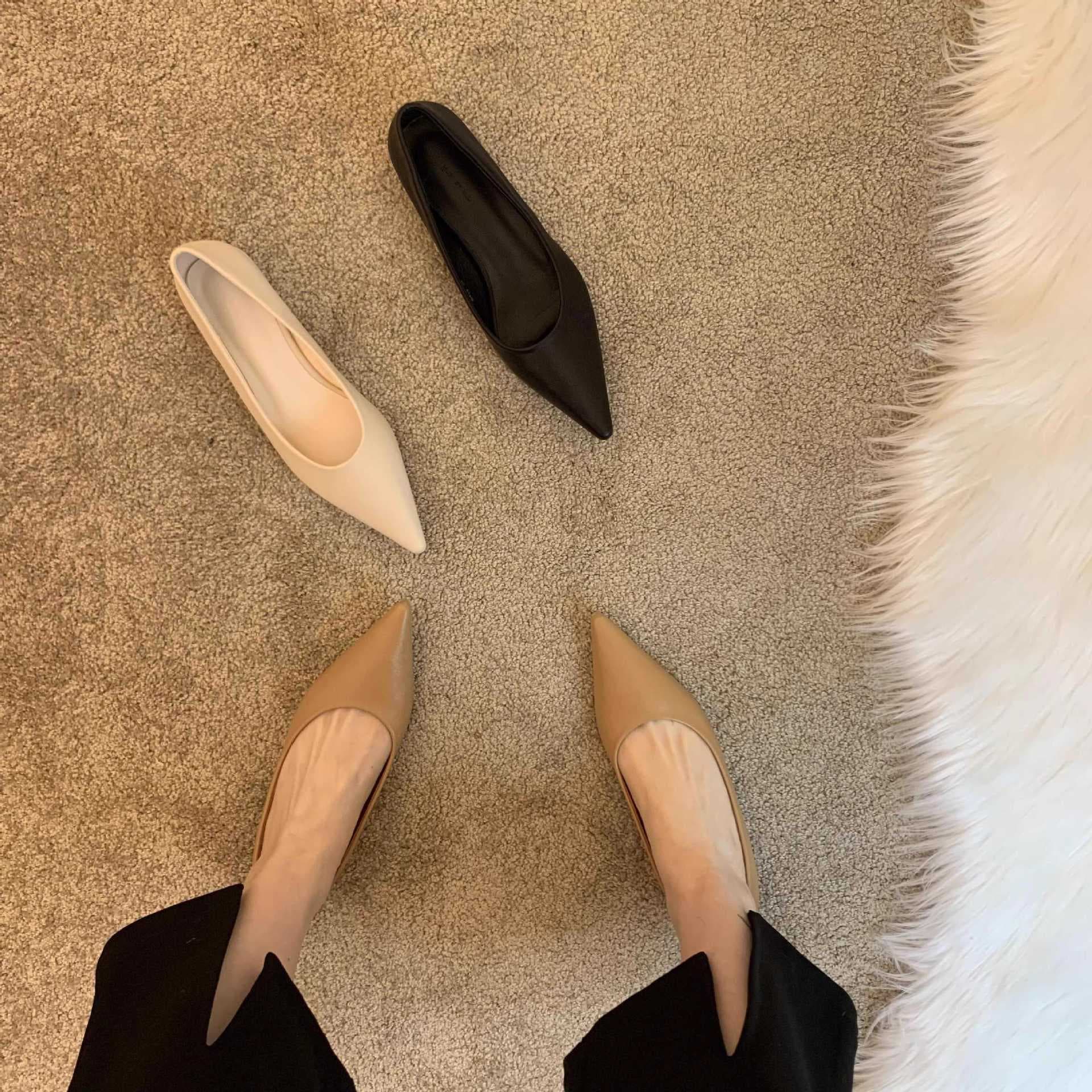 Pointed toe flat shoes women's 2025 new style temperament pointed toe shallow mouth low heel temperament granny shoes fairy shoes