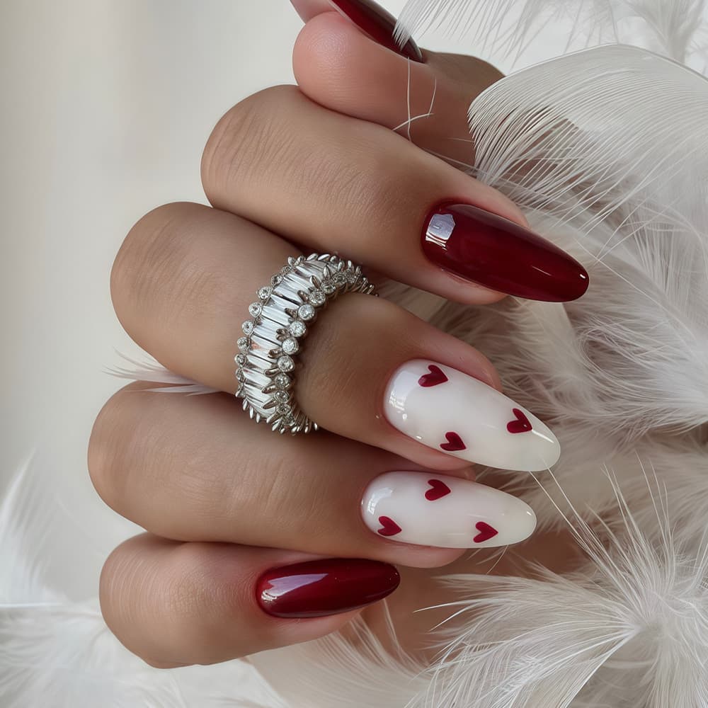 Almond Press-On Nails Love Red Solid Glossy Press-On Nails Fashionable Elegant Removable Fake Nails