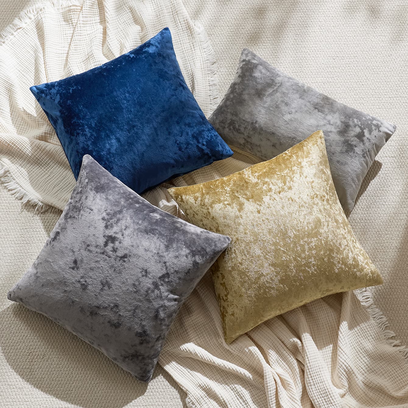 Amazon's best-selling Nordic style light luxury solid color ice velvet pillowcase velvet sofa cushion wholesale