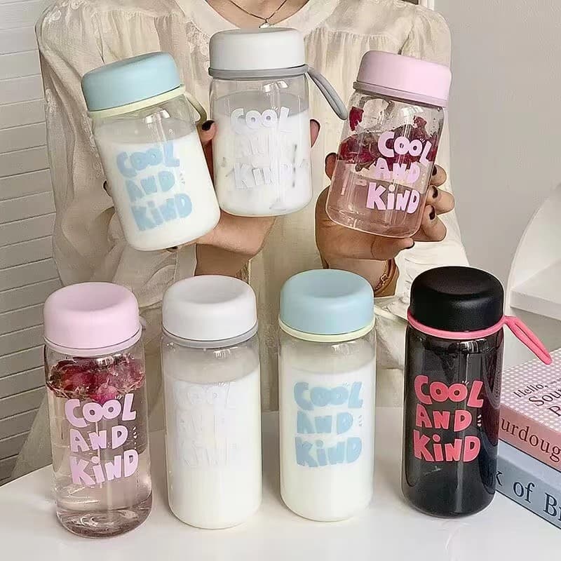 Plastic Water Bottle for Women High Aesthetic Portable Affordable Cute Summer Minimalist On-the-Go Cup 2025 New Ins Style