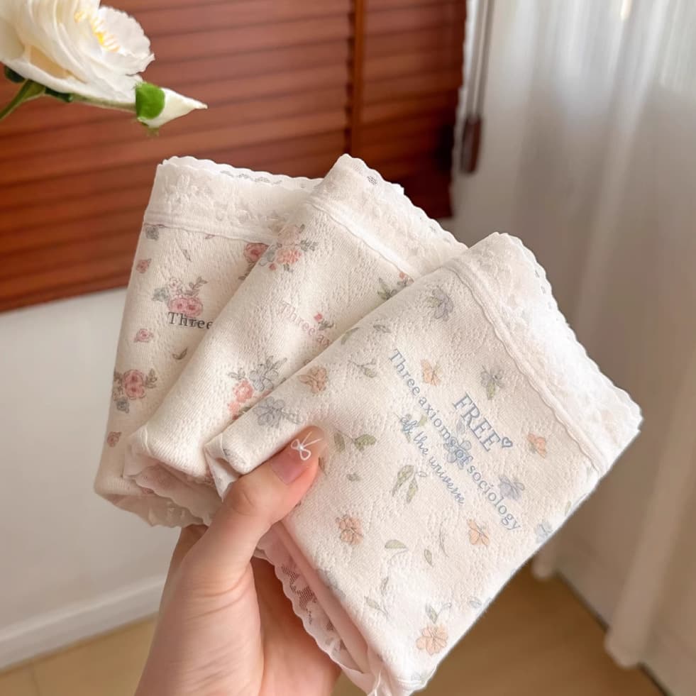 Garden Floral Print ~ 7A Japanese Cute Floral Panties for Women, Cotton Full Cotton Antibacterial Crotch, Ladies Triangle Panties, Class A