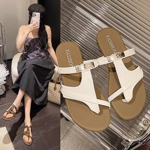 Toe Separator Slippers, Soft Sole Comfortable Flat Sandals, Versatile Summer New Style, Travel Beach Sandals, Elegant Metal Buckle Lightweight Slippers