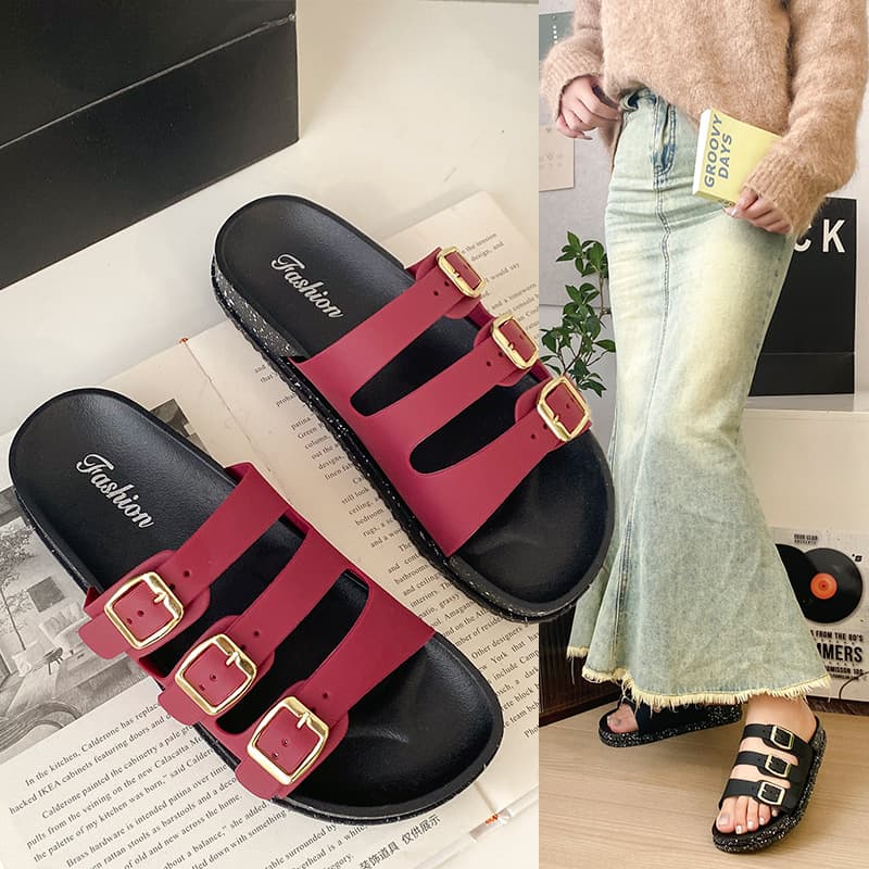 Thick Sole Slippers for Women Fashion Outdoor Soft Bottom Sandals 2025 Summer New Three-Row Buckle Large Size Beach Slippers Women Trendy