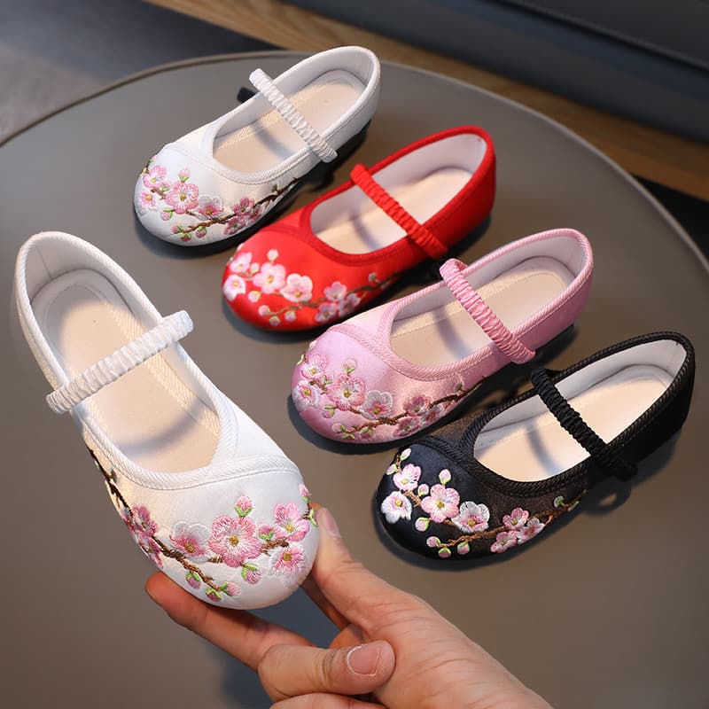 Girls' Hanfu Shoes, Ancient Style Children's Embroidered Shoes, Princess Costume Performance Ethnic National Old Beijing Embroidered Cloth Shoes