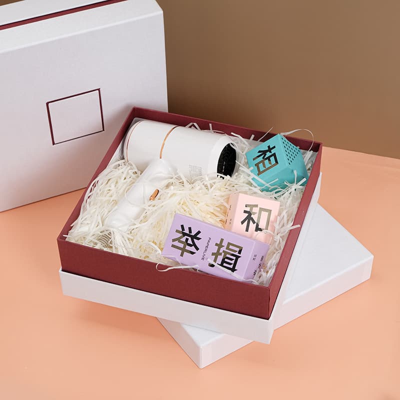 Gift Box with Hot Stamping Top and Bottom Lid Packaging Box, Christmas Birthday Flower Cosmetic Gift Box, Sponge Storage Gift Box