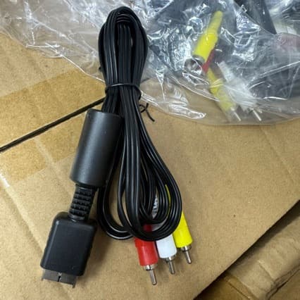AV Cable for PS2 Console, PS2/PS3 Universal AV RGB HD Cable, 1.8m PS2 AV Video Cable